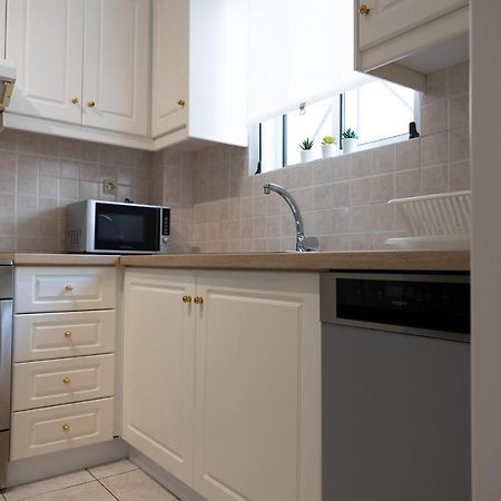 אתונה Spacious Apartment Close To The Sea And The City Center מראה חיצוני תמונה