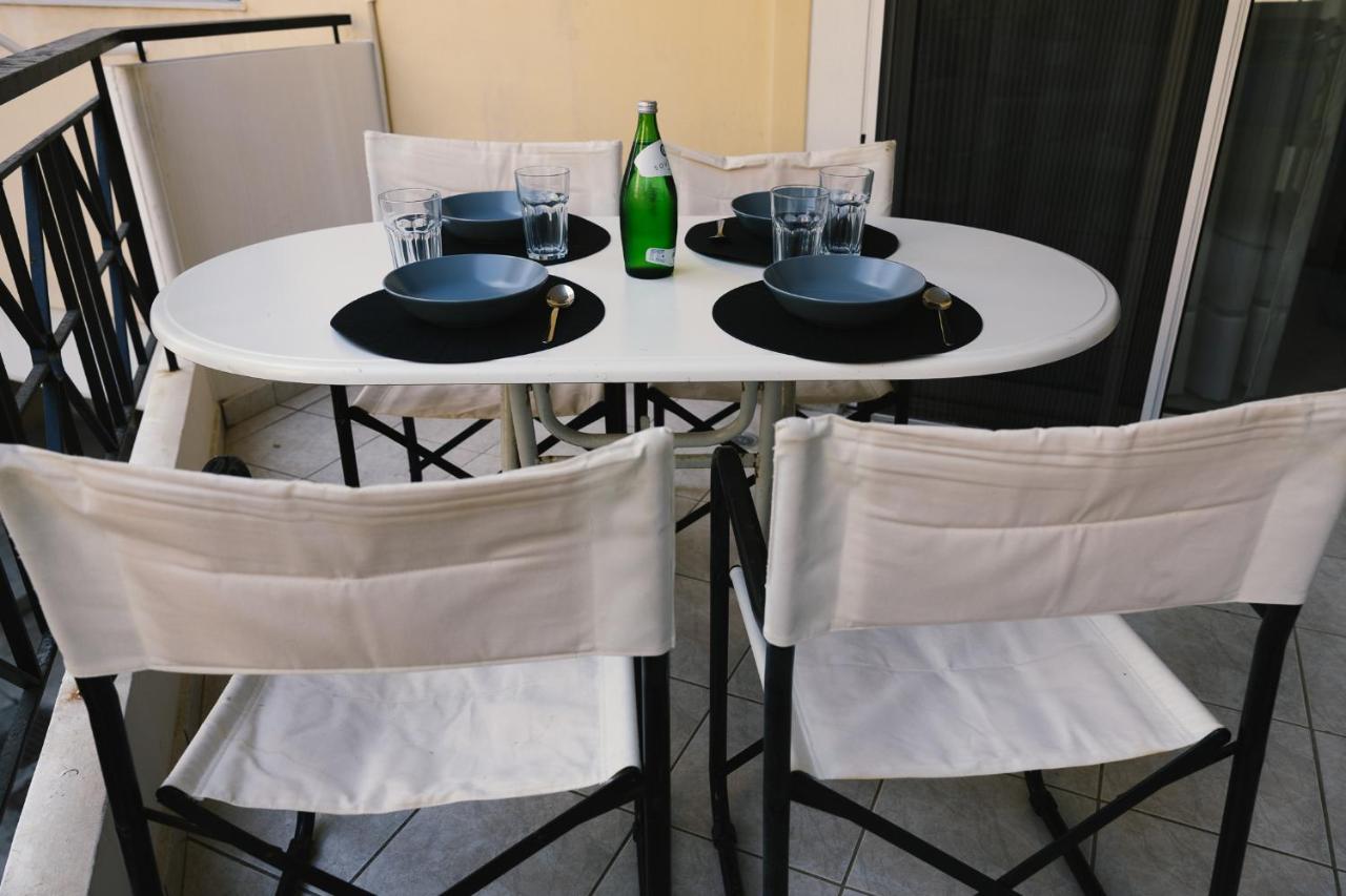 אתונה Spacious Apartment Close To The Sea And The City Center מראה חיצוני תמונה