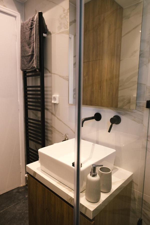 אתונה Spacious Apartment Close To The Sea And The City Center מראה חיצוני תמונה